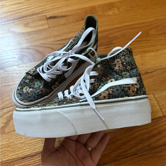 Vans | Sk8-Hi Tapered Stacked Platform Sneaker - Picture 4 of 6